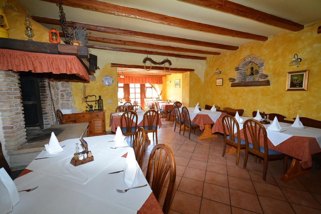Bed & Breakfast Kastel Žbandaj المظهر الخارجي الصورة