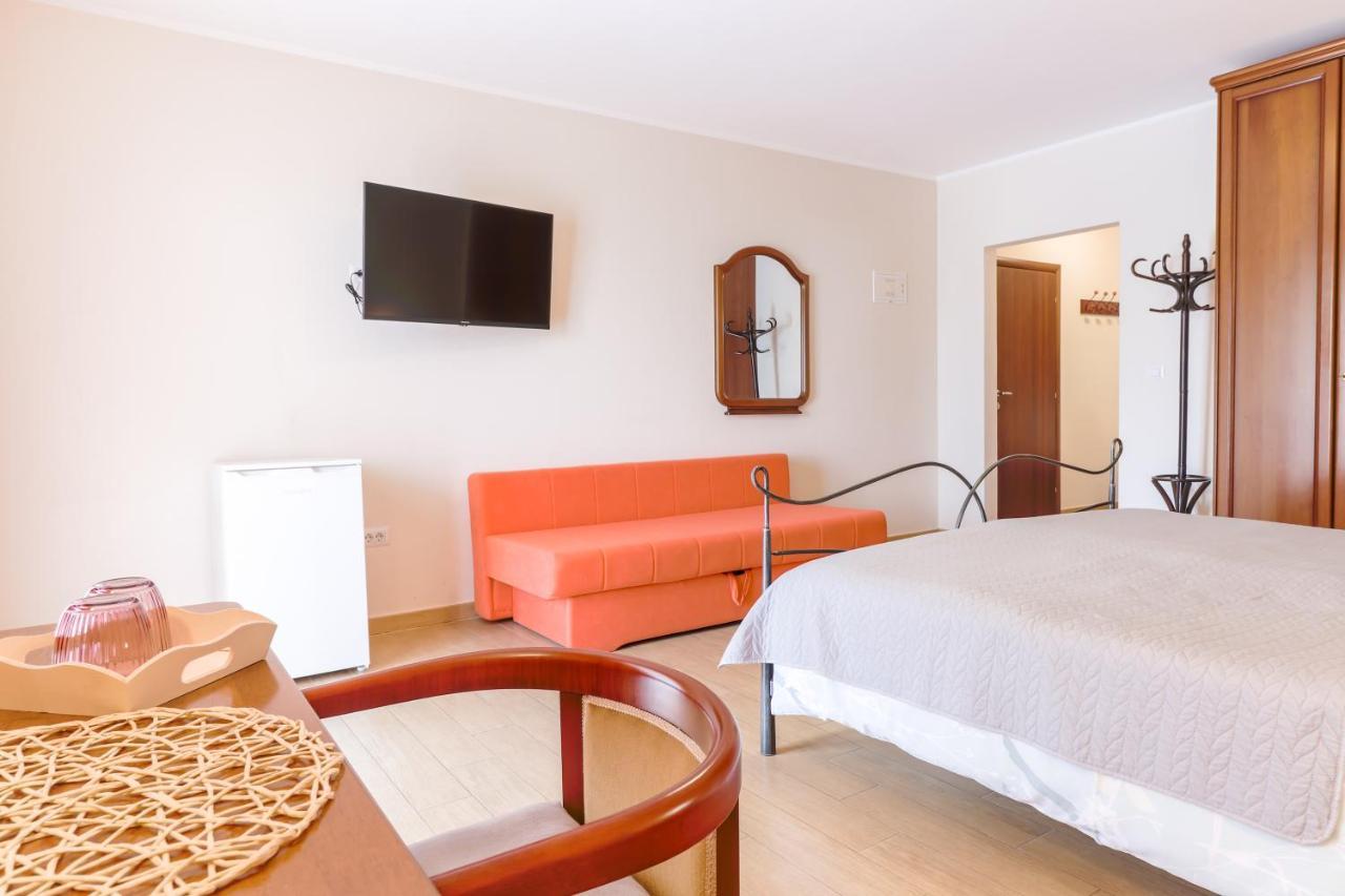 Bed & Breakfast Kastel Žbandaj المظهر الخارجي الصورة